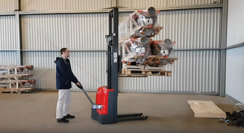 Самоходные штабелеры OXLIFT