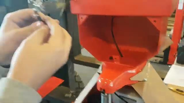 Установка весового терминала гидравлической тележки Oxlift OX25-SCALE