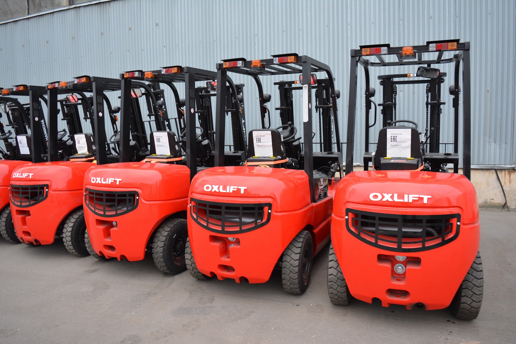 Дизельный вилочный погрузчик OXLIFT.jpg
