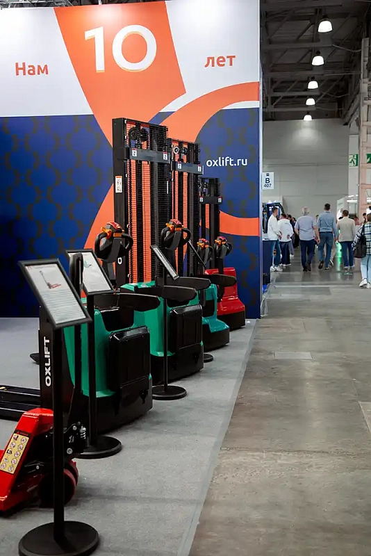 Фотогалерея: OXLIFT на выставке CeMAT Russia (16–18 сентября 2025 г.) 1