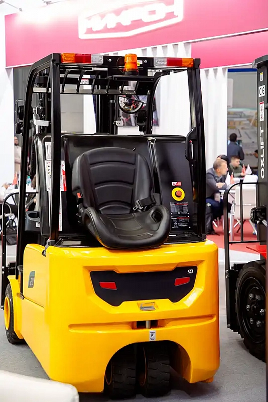 Фотогалерея: OXLIFT на выставке CeMAT Russia (16–18 сентября 2025 г.) 22