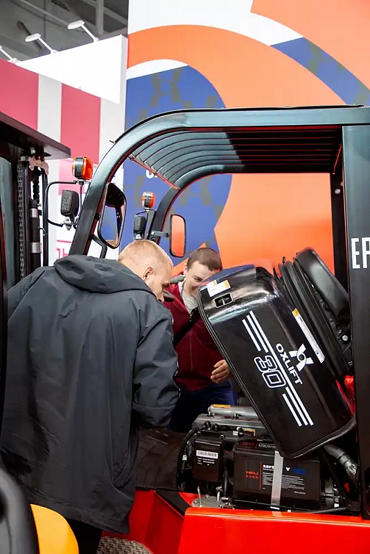 Фотогалерея: OXLIFT на выставке CeMAT Russia (16–18 сентября 2025 г.) 25
