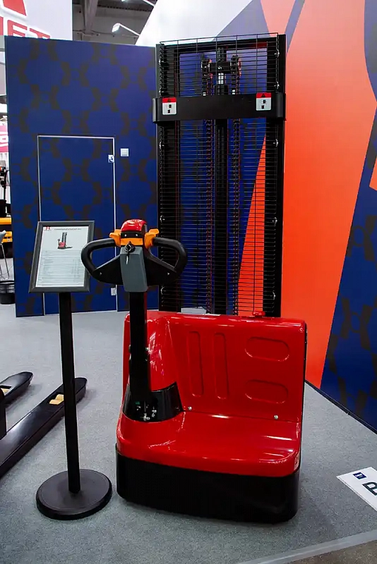 Фотогалерея: OXLIFT на выставке CeMAT Russia (16–18 сентября 2025 г.) 34