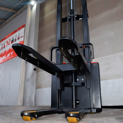 Самоходный Штабелер OXLIFT AX12 3000 мм 1200 кг