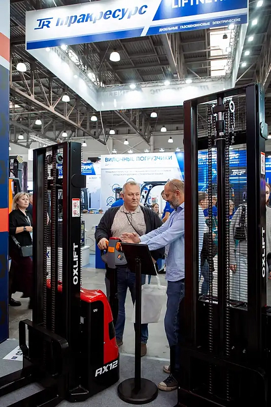 Фотогалерея: OXLIFT на выставке CeMAT Russia (16–18 сентября 2025 г.) 24