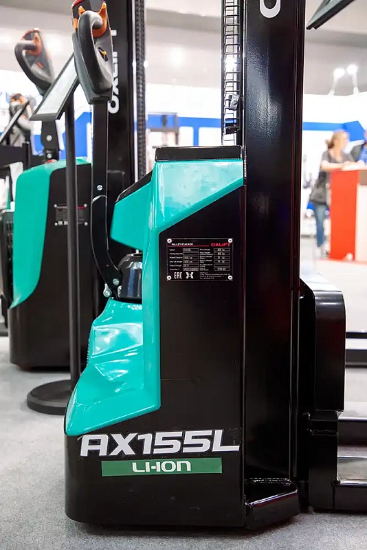Фотогалерея: OXLIFT на выставке CeMAT Russia (16–18 сентября 2025 г.) 17