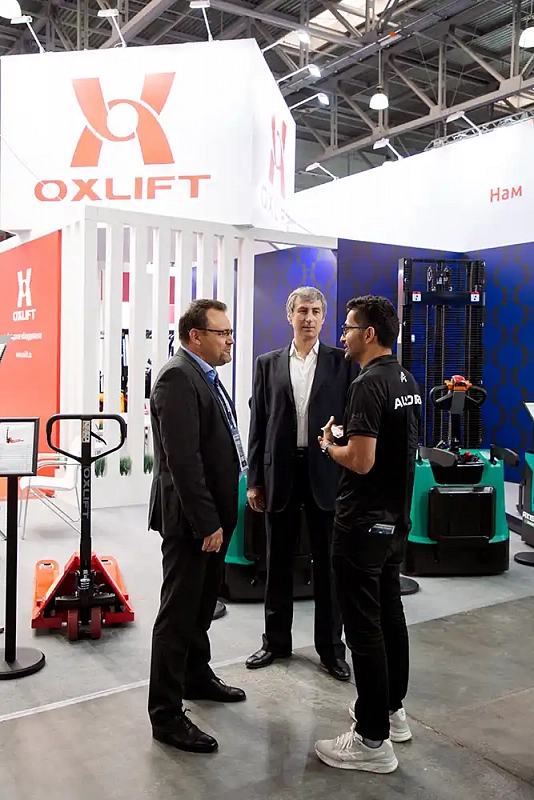 Фотогалерея: OXLIFT на выставке CeMAT Russia (16–18 сентября 2025 г.) 52