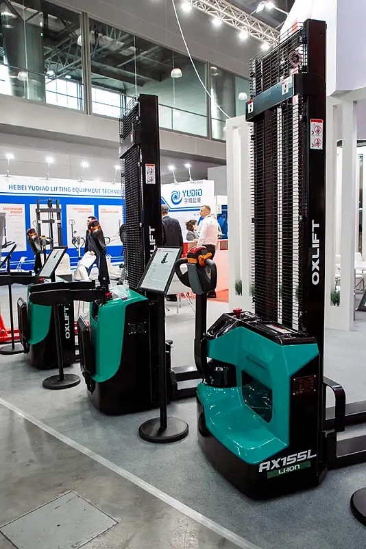 Фотогалерея: OXLIFT на выставке CeMAT Russia (16–18 сентября 2025 г.) 33