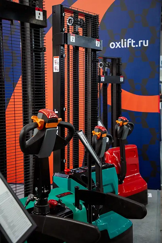 Фотогалерея: OXLIFT на выставке CeMAT Russia (16–18 сентября 2025 г.) 61