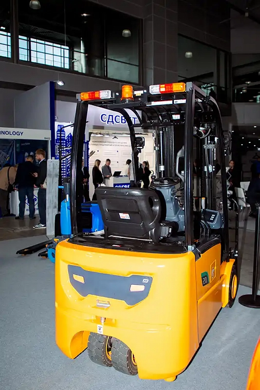 Фотогалерея: OXLIFT на выставке CeMAT Russia (16–18 сентября 2025 г.) 58